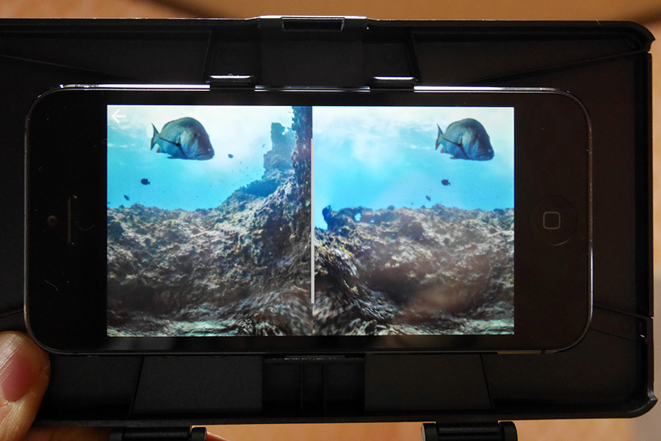 VRゴーグルにiPhoneで海中体験